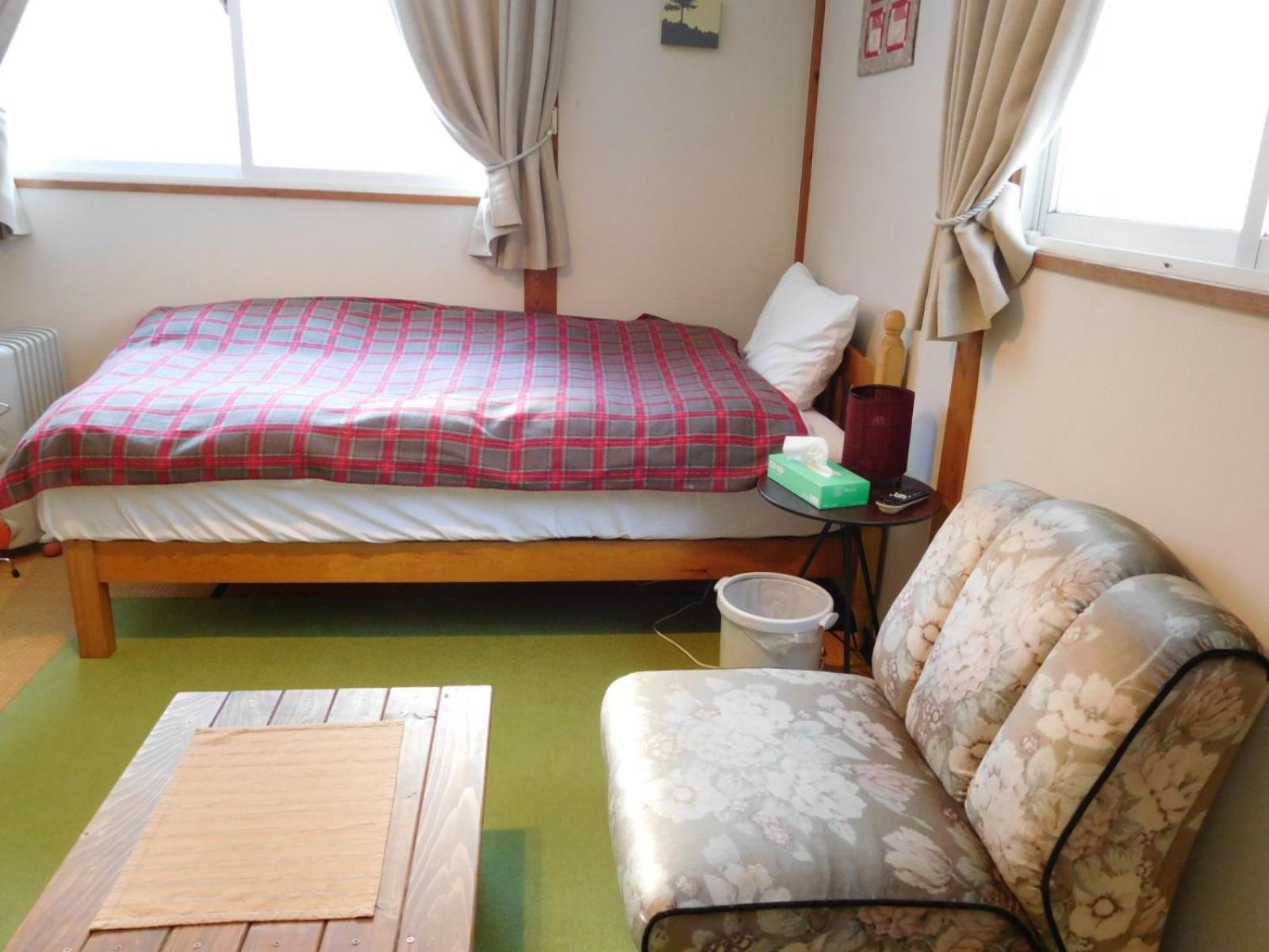 Country Lodge Farmstay Hakuba Bagian luar foto