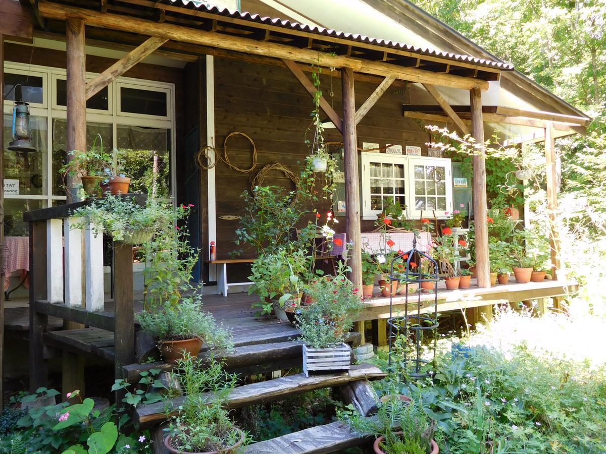 Country Lodge Farmstay Hakuba Bagian luar foto
