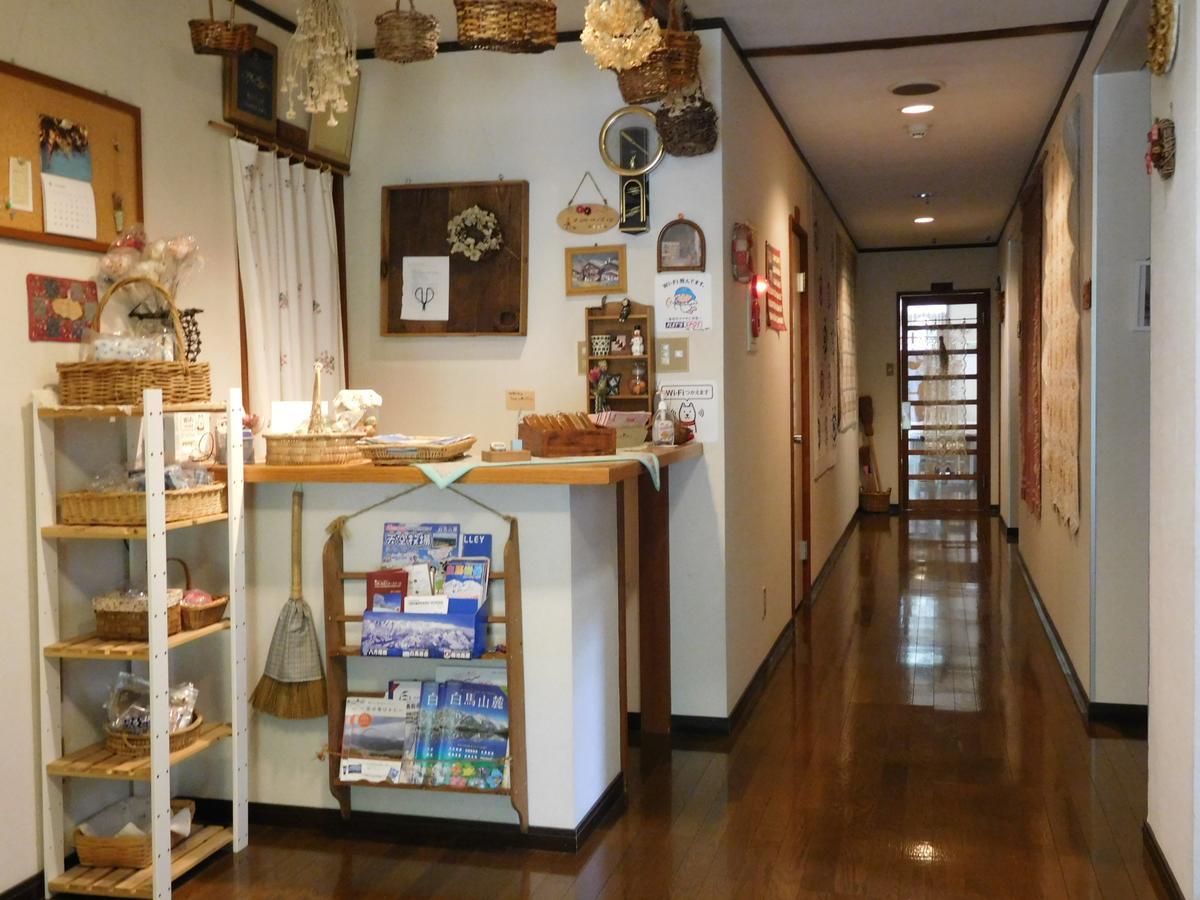 Country Lodge Farmstay Hakuba Bagian luar foto